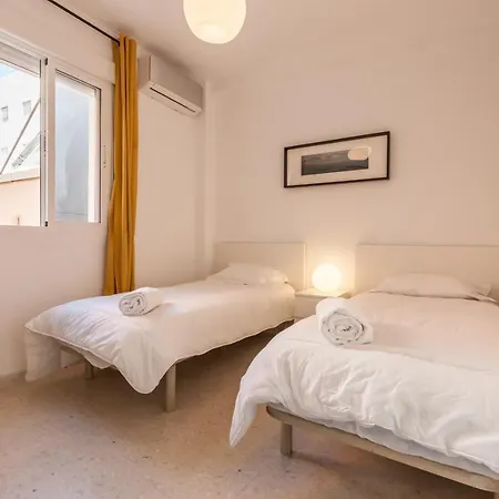 Triana With Free Parking Appartement